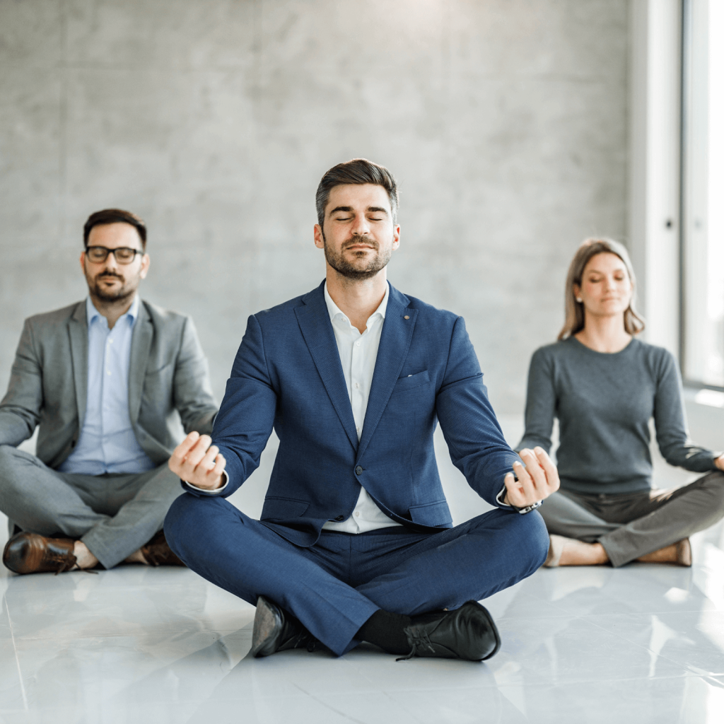 Tập yoga giúp đánh tan mỡ vùng eo